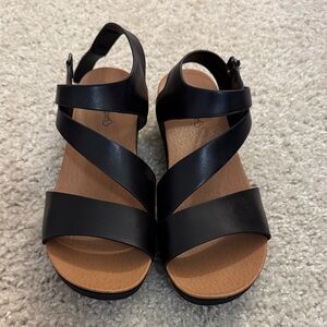 BareTraps Black Strappy Sandals